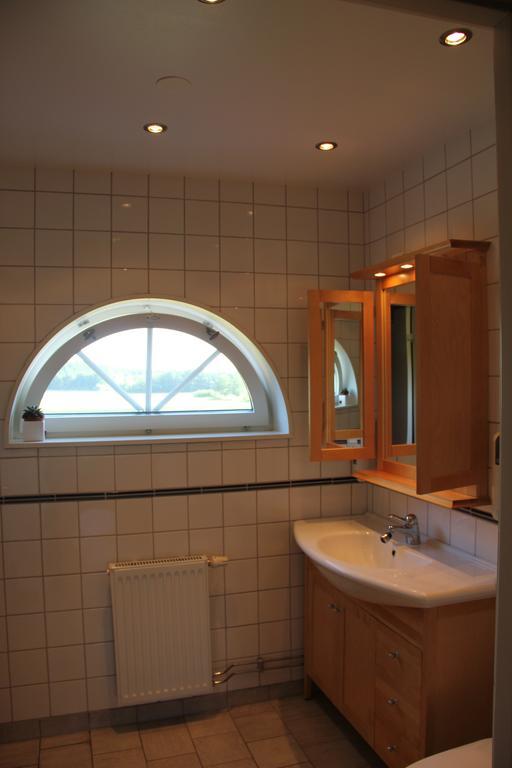 Oevergrans Jordbruk Bålsta Quarto foto